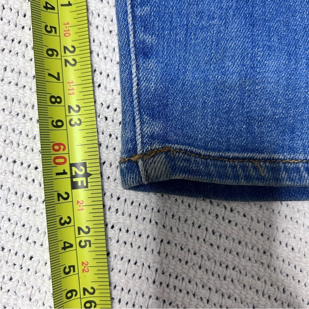 J Brand Women's 29 Alana High Rise Light wash Skinny cropped - Picture 10 of 10